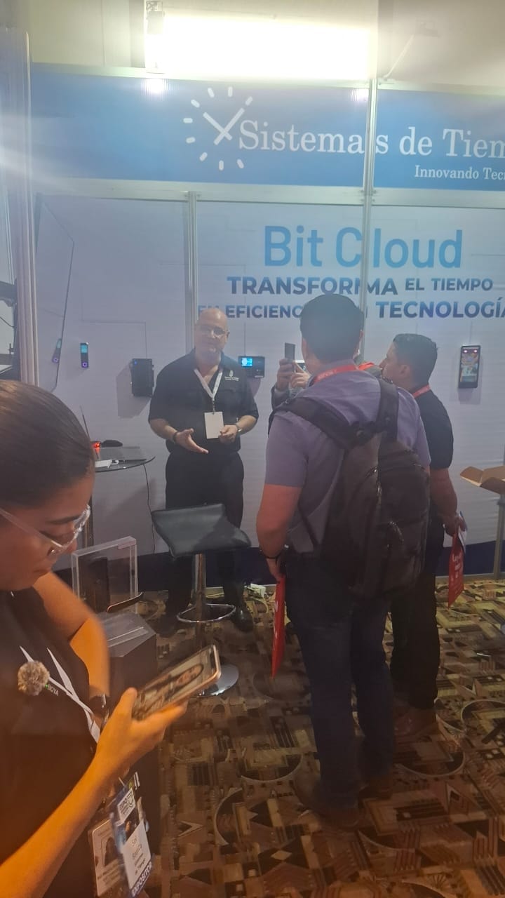 Stand de Bit Cloud con presentación