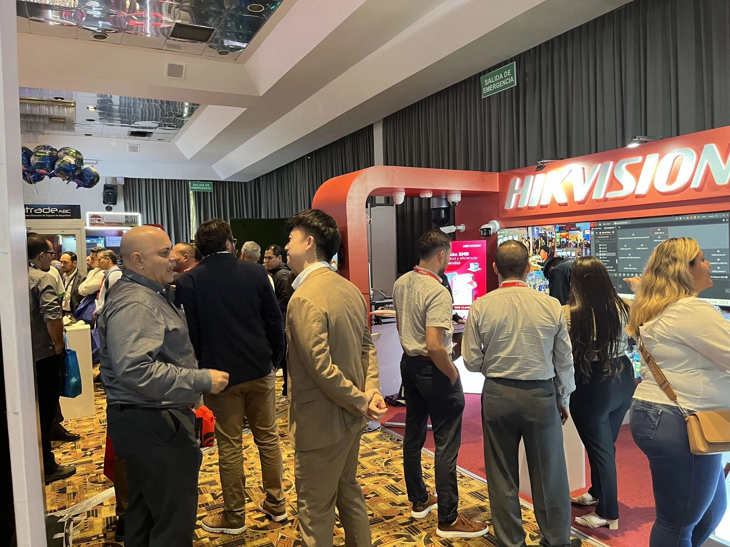 Expo Seguridad trade show floor